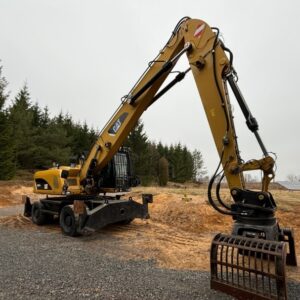 2013 CAT M318D